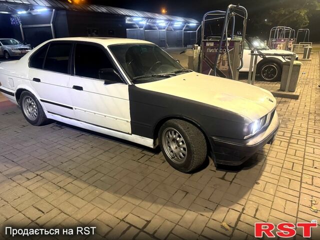 Білий БМВ 5 Серія, об'ємом двигуна 2.5 л та пробігом 371 тис. км за 3299 $, фото 8 на Automoto.ua