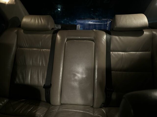 Белый БМВ 5 Серия, объемом двигателя 2.5 л и пробегом 474 тыс. км за 3750 $, фото 19 на Automoto.ua