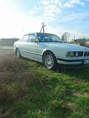 Білий БМВ 5 Серія, об'ємом двигуна 2 л та пробігом 350 тис. км за 2600 $, фото 8 на Automoto.ua