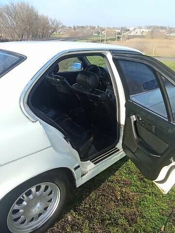 Білий БМВ 5 Серія, об'ємом двигуна 2 л та пробігом 350 тис. км за 2600 $, фото 18 на Automoto.ua