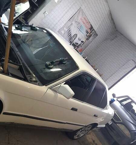 Білий БМВ 5 Серія, об'ємом двигуна 2 л та пробігом 340 тис. км за 3050 $, фото 1 на Automoto.ua