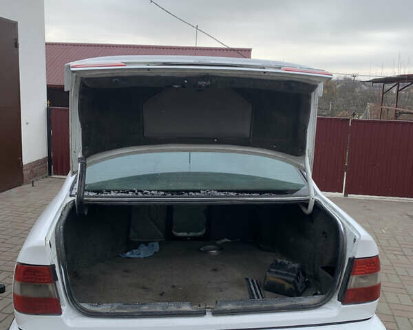 Білий БМВ 5 Серія, об'ємом двигуна 2.5 л та пробігом 300 тис. км за 2900 $, фото 15 на Automoto.ua