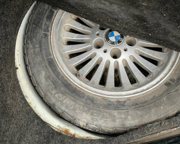 Білий БМВ 5 Серія, об'ємом двигуна 2.5 л та пробігом 300 тис. км за 2900 $, фото 13 на Automoto.ua