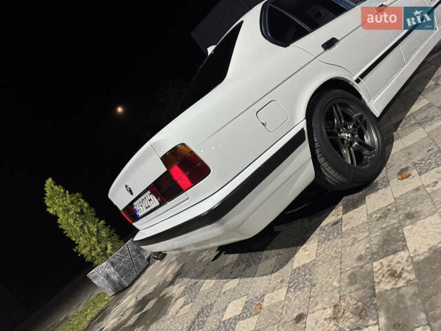 Білий БМВ 5 Серія, об'ємом двигуна 1.99 л та пробігом 320 тис. км за 4999 $, фото 2 на Automoto.ua