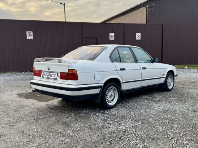 Белый БМВ 5 Серия, объемом двигателя 1.6 л и пробегом 258 тыс. км за 2350 $, фото 7 на Automoto.ua