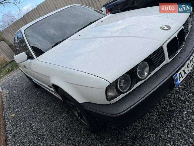 Білий БМВ 5 Серія, об'ємом двигуна 1.99 л та пробігом 320 тис. км за 4999 $, фото 12 на Automoto.ua