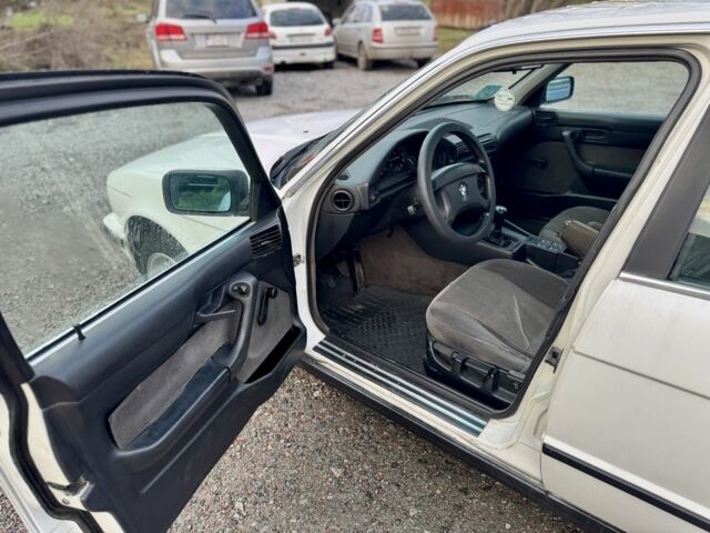 Белый БМВ 5 Серия, объемом двигателя 1.6 л и пробегом 258 тыс. км за 2350 $, фото 14 на Automoto.ua