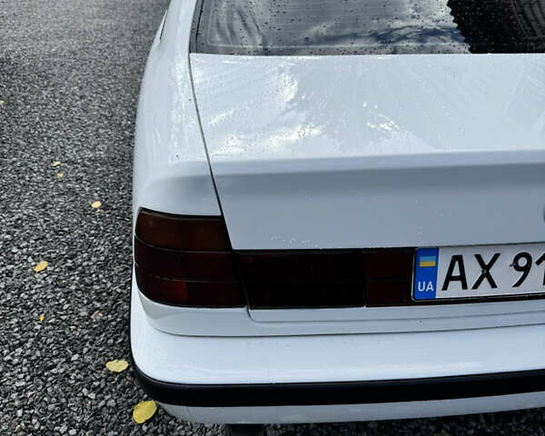 Білий БМВ 5 Серія, об'ємом двигуна 1.99 л та пробігом 320 тис. км за 4999 $, фото 16 на Automoto.ua