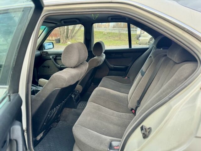 Белый БМВ 5 Серия, объемом двигателя 1.6 л и пробегом 258 тыс. км за 2350 $, фото 12 на Automoto.ua