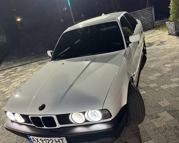 Білий БМВ 5 Серія, об'ємом двигуна 1.99 л та пробігом 320 тис. км за 4999 $, фото 31 на Automoto.ua