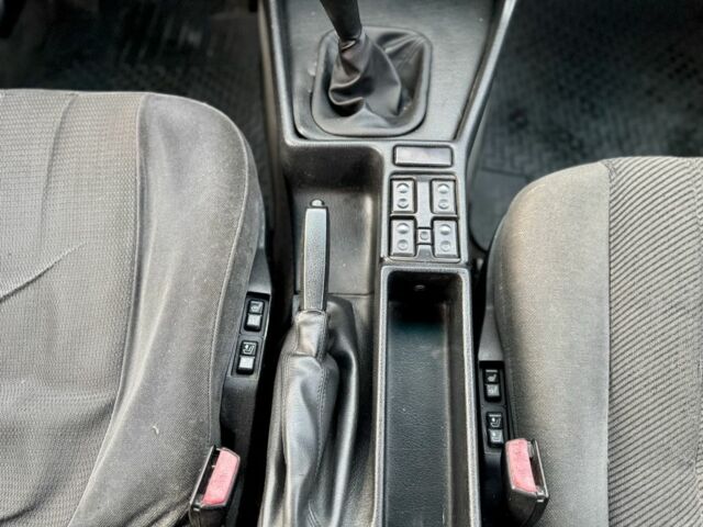 Белый БМВ 5 Серия, объемом двигателя 1.6 л и пробегом 258 тыс. км за 2350 $, фото 17 на Automoto.ua