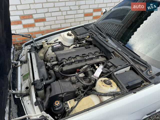 Білий БМВ 5 Серія, об'ємом двигуна 1.99 л та пробігом 320 тис. км за 4999 $, фото 24 на Automoto.ua