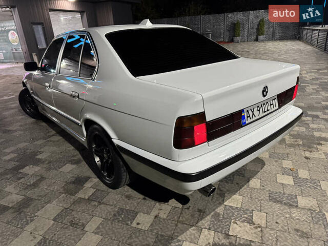 Білий БМВ 5 Серія, об'ємом двигуна 1.99 л та пробігом 320 тис. км за 4999 $, фото 4 на Automoto.ua