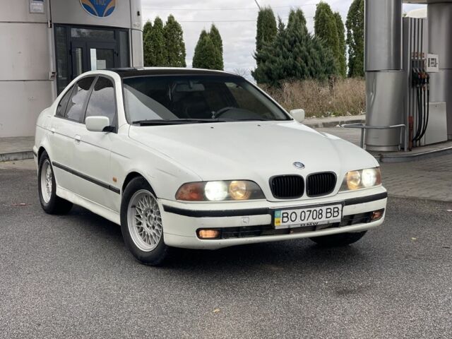 Білий БМВ 5 Серія, об'ємом двигуна 2.5 л та пробігом 350 тис. км за 3000 $, фото 2 на Automoto.ua