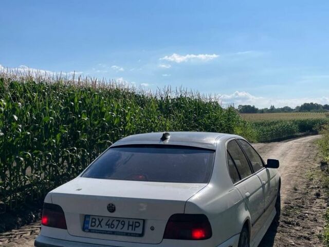 Білий БМВ 5 Серія, об'ємом двигуна 2.8 л та пробігом 437 тис. км за 3200 $, фото 5 на Automoto.ua