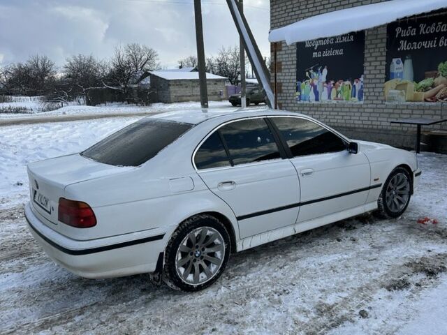 Белый БМВ 5 Серия, объемом двигателя 2.5 л и пробегом 309 тыс. км за 4000 $, фото 5 на Automoto.ua