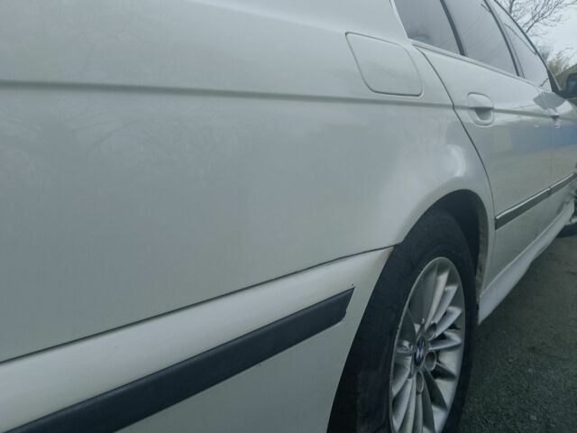 Белый БМВ 5 Серия, объемом двигателя 2.5 л и пробегом 450 тыс. км за 4200 $, фото 6 на Automoto.ua