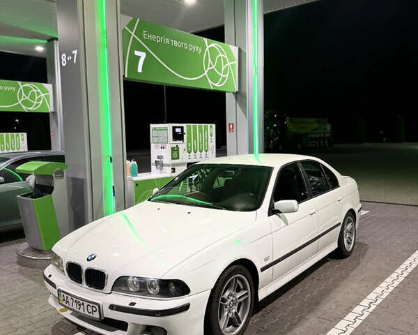 Белый БМВ 5 Серия, объемом двигателя 2.5 л и пробегом 424 тыс. км за 8500 $, фото 8 на Automoto.ua