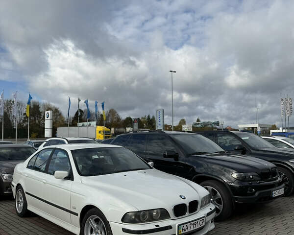 Белый БМВ 5 Серия, объемом двигателя 2.5 л и пробегом 424 тыс. км за 8500 $, фото 6 на Automoto.ua