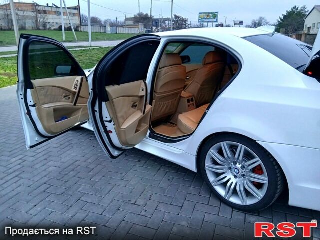 Білий БМВ 5 Серія, об'ємом двигуна 3 л та пробігом 290 тис. км за 8500 $, фото 11 на Automoto.ua
