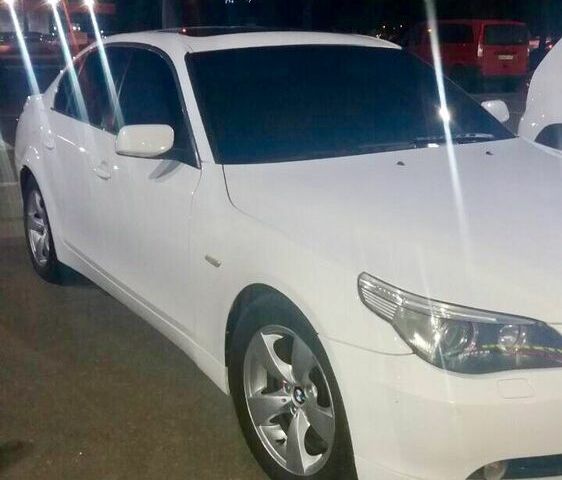 Белый БМВ 5 Серия, объемом двигателя 0 л и пробегом 3 тыс. км за 8300 $, фото 5 на Automoto.ua