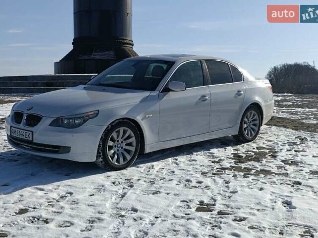 Белый БМВ 5 Серия, объемом двигателя 2.5 л и пробегом 310 тыс. км за 7250 $, фото 3 на Automoto.ua