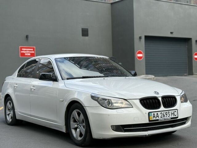 Белый БМВ 5 Серия, объемом двигателя 2.5 л и пробегом 220 тыс. км за 7000 $, фото 1 на Automoto.ua