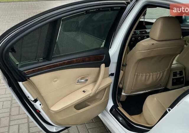 Белый БМВ 5 Серия, объемом двигателя 2.5 л и пробегом 320 тыс. км за 6850 $, фото 19 на Automoto.ua