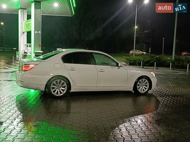 Белый БМВ 5 Серия, объемом двигателя 2.5 л и пробегом 320 тыс. км за 6850 $, фото 5 на Automoto.ua