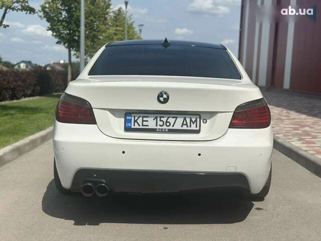 Білий БМВ 5 Серія, об'ємом двигуна 3 л та пробігом 257 тис. км за 9800 $, фото 4 на Automoto.ua