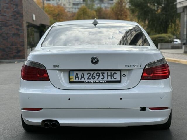 Белый БМВ 5 Серия, объемом двигателя 2.5 л и пробегом 220 тыс. км за 7000 $, фото 4 на Automoto.ua
