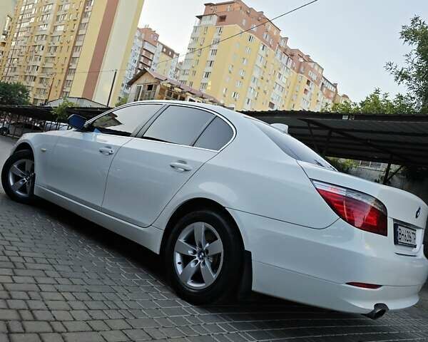 Білий БМВ 5 Серія, об'ємом двигуна 2 л та пробігом 246 тис. км за 9500 $, фото 20 на Automoto.ua