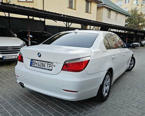 Білий БМВ 5 Серія, об'ємом двигуна 2 л та пробігом 246 тис. км за 9500 $, фото 13 на Automoto.ua