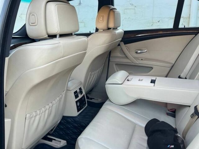 Белый БМВ 5 Серия, объемом двигателя 3 л и пробегом 290 тыс. км за 10500 $, фото 22 на Automoto.ua