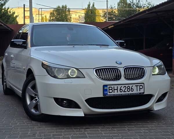 Білий БМВ 5 Серія, об'ємом двигуна 2 л та пробігом 246 тис. км за 9500 $, фото 4 на Automoto.ua