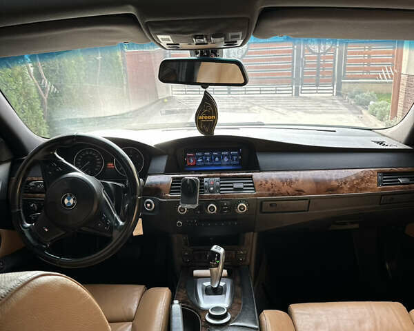 Белый БМВ 5 Серия, объемом двигателя 2 л и пробегом 315 тыс. км за 13800 $, фото 18 на Automoto.ua