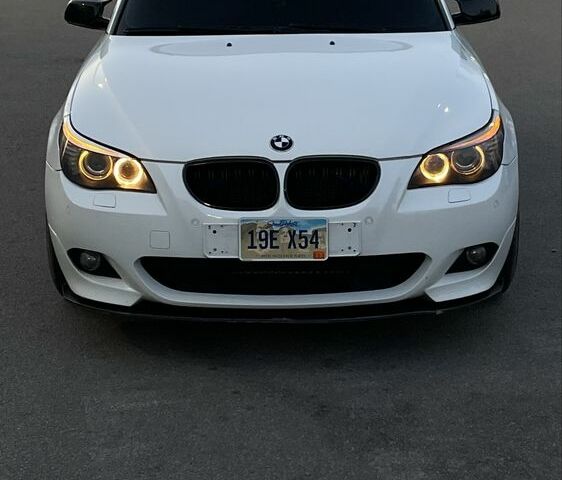 Белый БМВ 5 Серия, объемом двигателя 3 л и пробегом 290 тыс. км за 10500 $, фото 18 на Automoto.ua