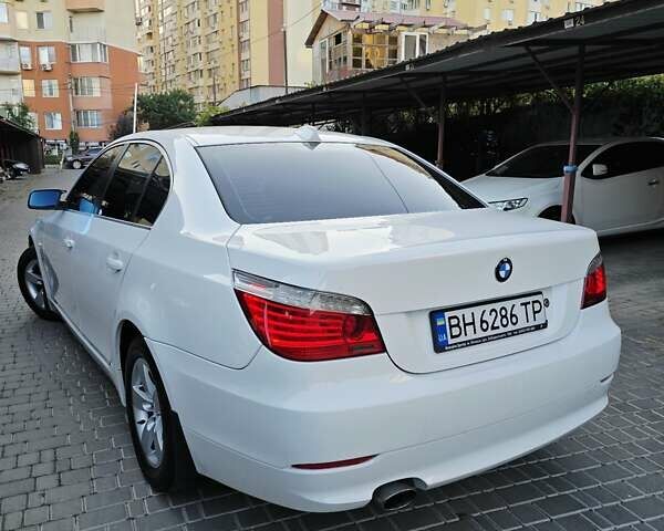 Білий БМВ 5 Серія, об'ємом двигуна 2 л та пробігом 246 тис. км за 9500 $, фото 23 на Automoto.ua