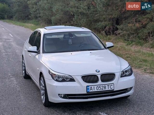 Білий БМВ 5 Серія, об'ємом двигуна 3 л та пробігом 54 тис. км за 14700 $, фото 24 на Automoto.ua