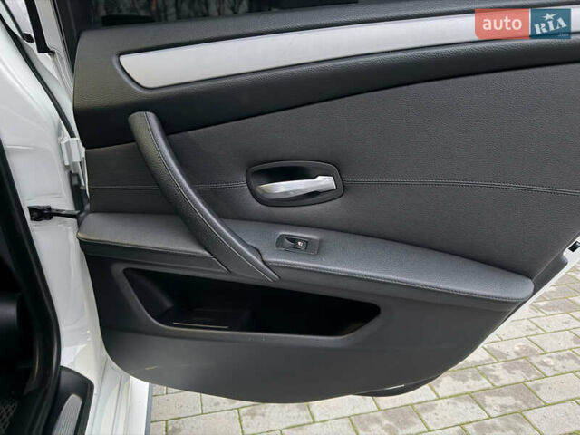 Белый БМВ 5 Серия, объемом двигателя 3 л и пробегом 333 тыс. км за 18500 $, фото 34 на Automoto.ua