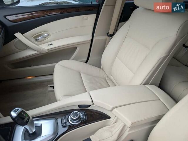 Білий БМВ 5 Серія, об'ємом двигуна 3 л та пробігом 54 тис. км за 14700 $, фото 45 на Automoto.ua