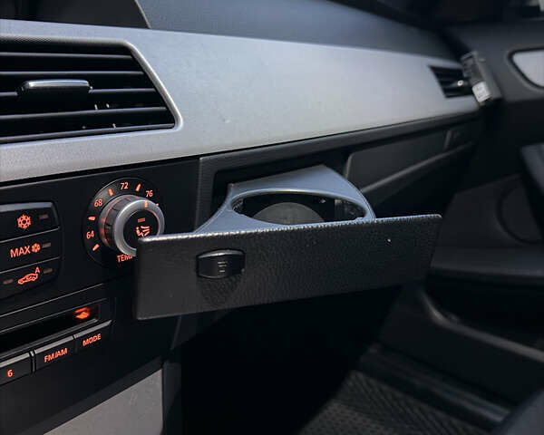 Белый БМВ 5 Серия, объемом двигателя 3 л и пробегом 333 тыс. км за 18500 $, фото 24 на Automoto.ua