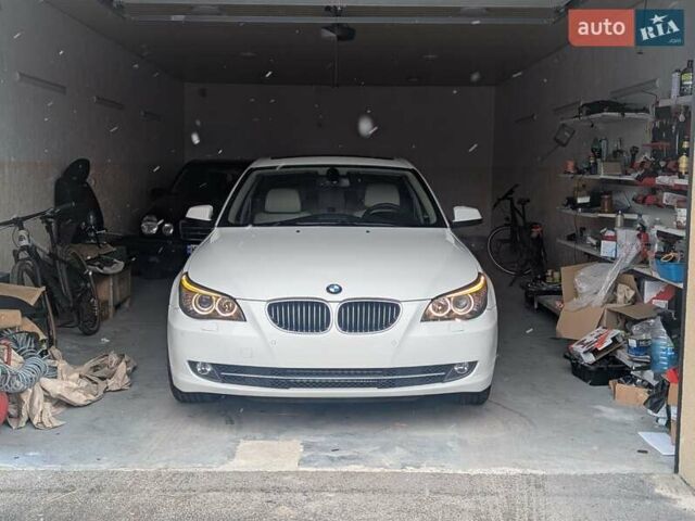 Білий БМВ 5 Серія, об'ємом двигуна 3 л та пробігом 54 тис. км за 14700 $, фото 49 на Automoto.ua