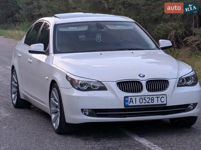 Білий БМВ 5 Серія, об'ємом двигуна 3 л та пробігом 54 тис. км за 14700 $, фото 19 на Automoto.ua