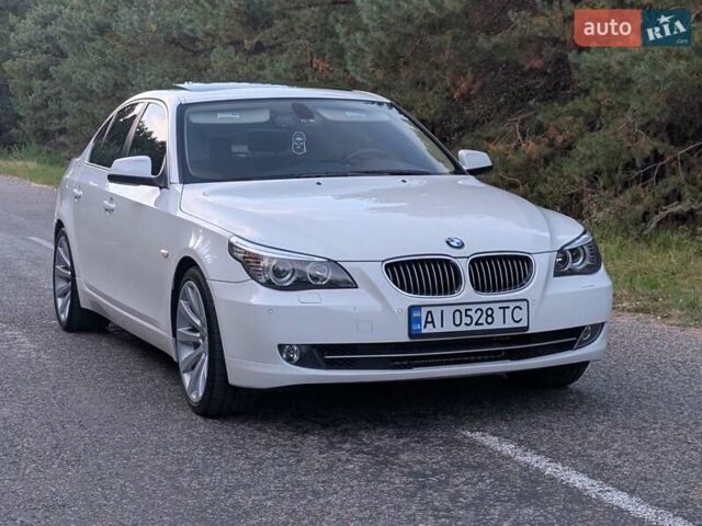 Білий БМВ 5 Серія, об'ємом двигуна 3 л та пробігом 54 тис. км за 14700 $, фото 22 на Automoto.ua
