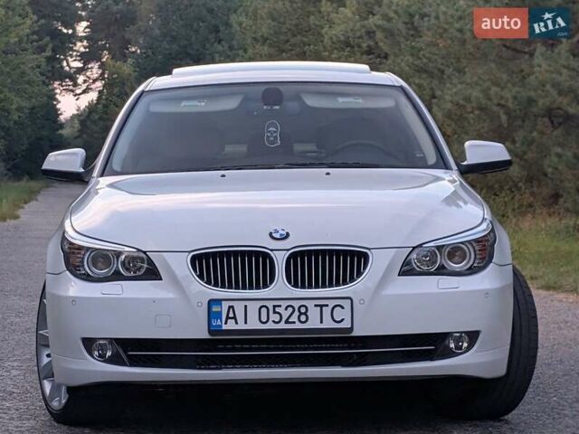 Білий БМВ 5 Серія, об'ємом двигуна 3 л та пробігом 54 тис. км за 14700 $, фото 4 на Automoto.ua