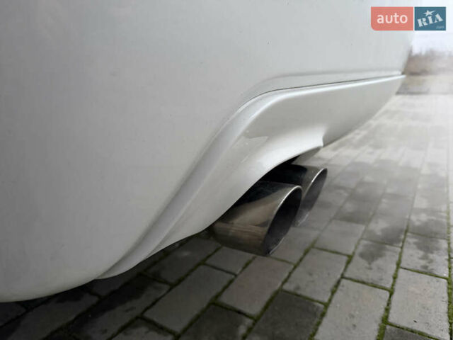 Белый БМВ 5 Серия, объемом двигателя 3 л и пробегом 333 тыс. км за 18500 $, фото 15 на Automoto.ua