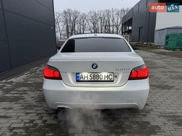 Белый БМВ 5 Серия, объемом двигателя 3 л и пробегом 333 тыс. км за 18500 $, фото 12 на Automoto.ua