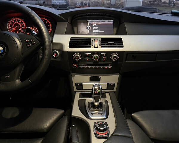 Белый БМВ 5 Серия, объемом двигателя 3 л и пробегом 333 тыс. км за 18500 $, фото 30 на Automoto.ua