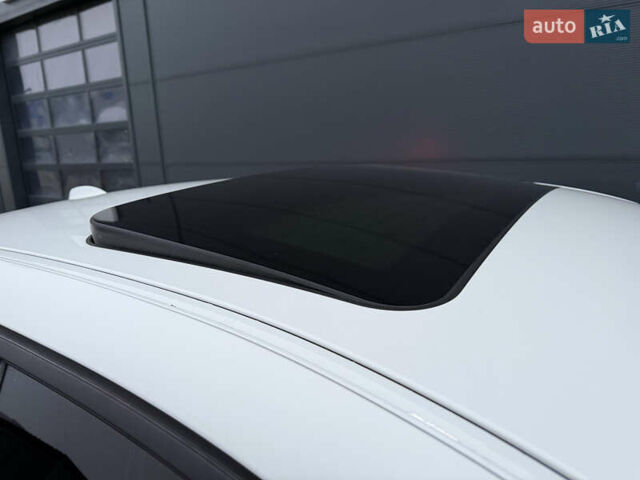 Белый БМВ 5 Серия, объемом двигателя 3 л и пробегом 333 тыс. км за 18500 $, фото 10 на Automoto.ua